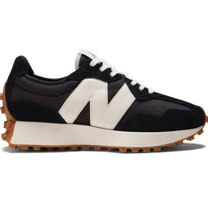 327 Sneaker