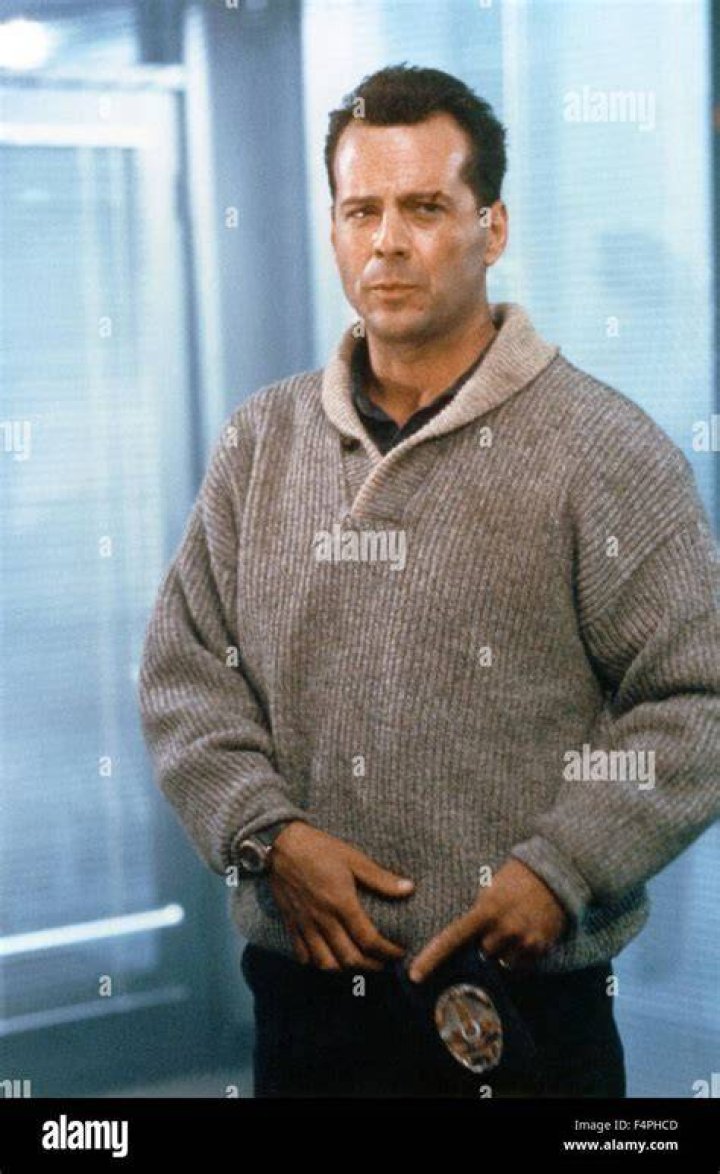 DIE HARD 2, Bruce Willis, 1990