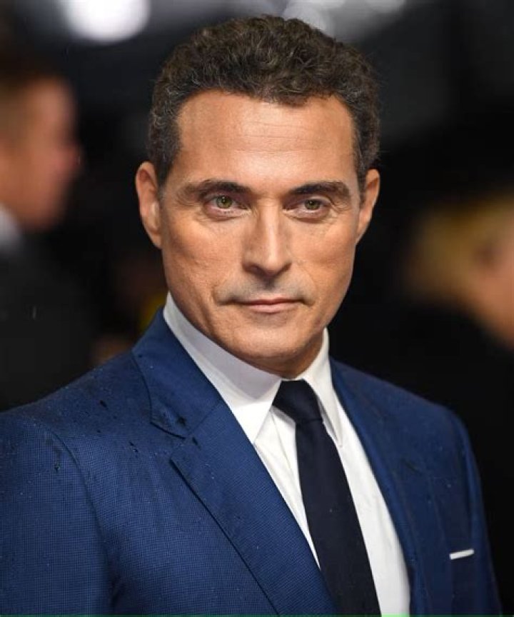 Rufus Sewell.