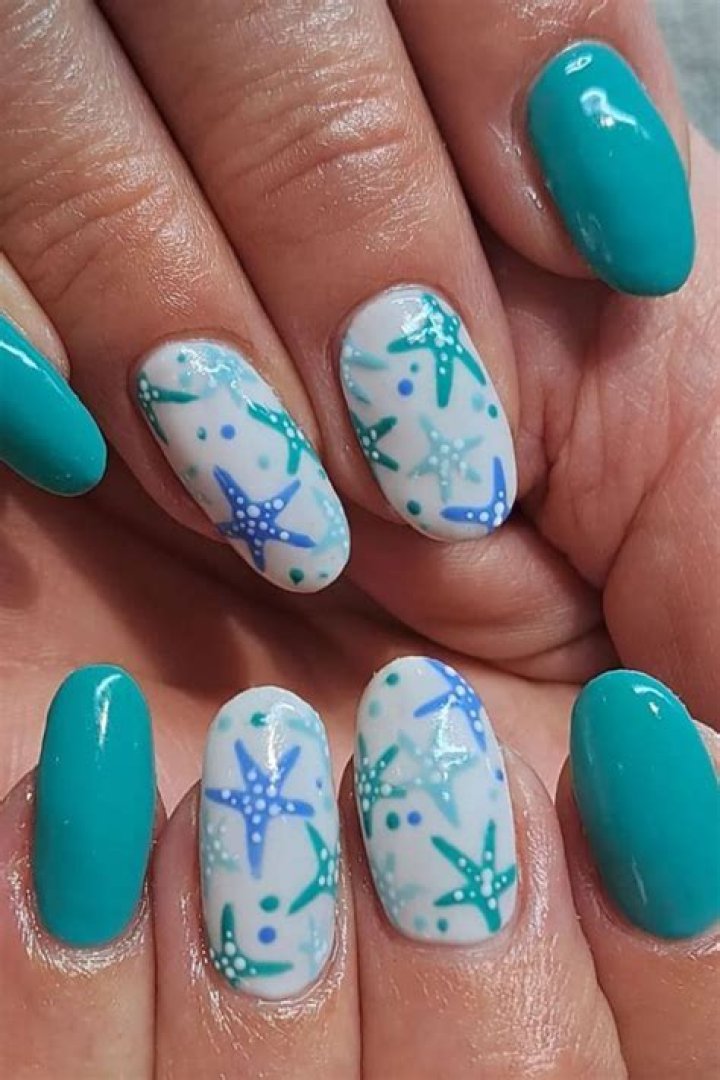 Starfish nail design
