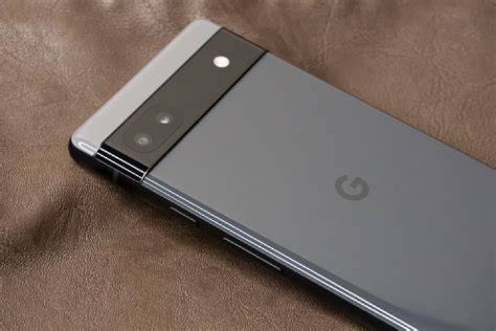 google pixel 6 review sorta seafoam front facing camera punch hole The Google Pixel 6 front facing camera punch hole close up